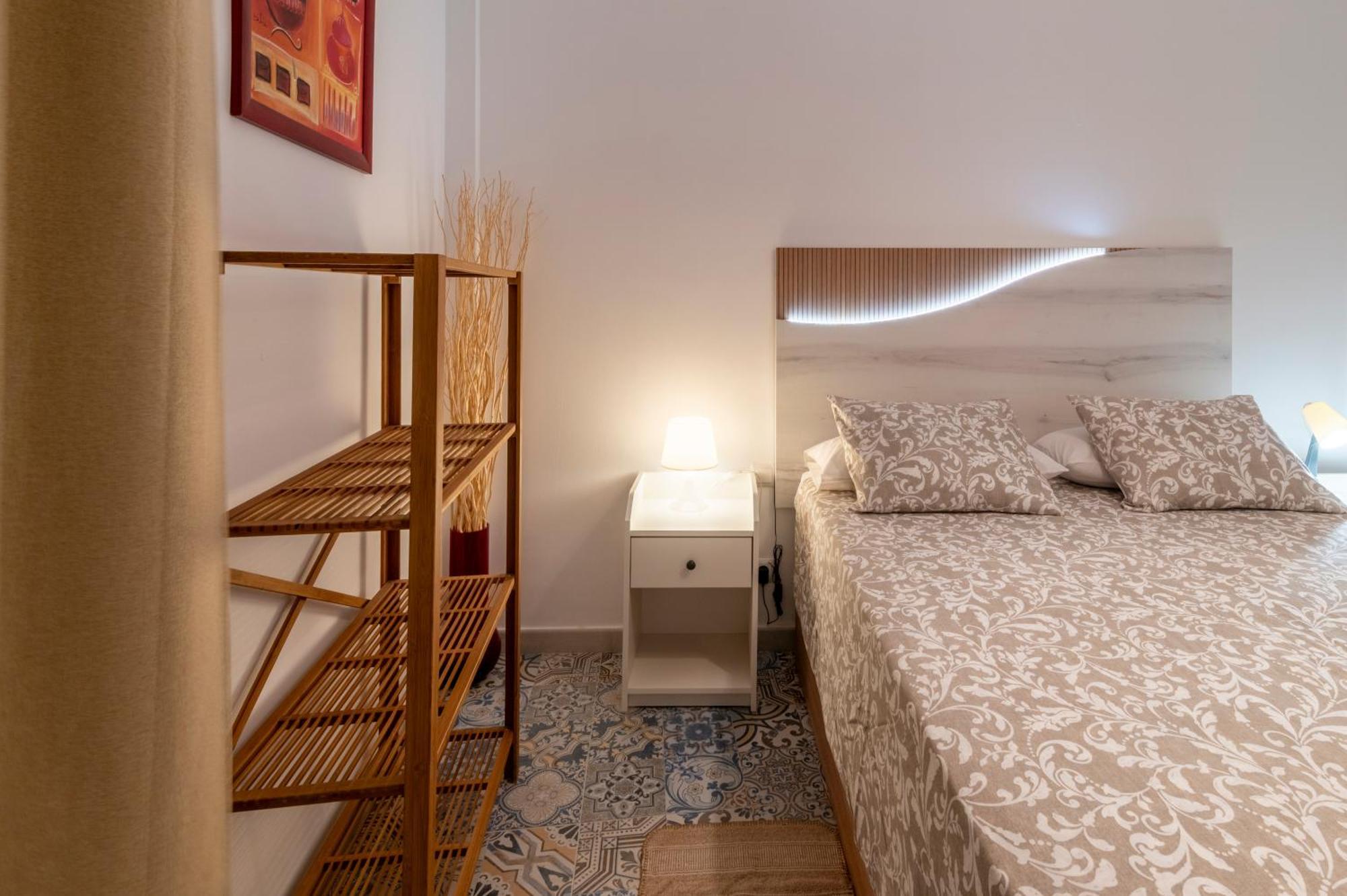 La Puerta Del Cielo Apartment Севиля Екстериор снимка